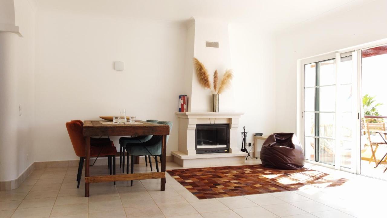 Komfortables Town House In Traumhafter Lage Budens Esterno foto