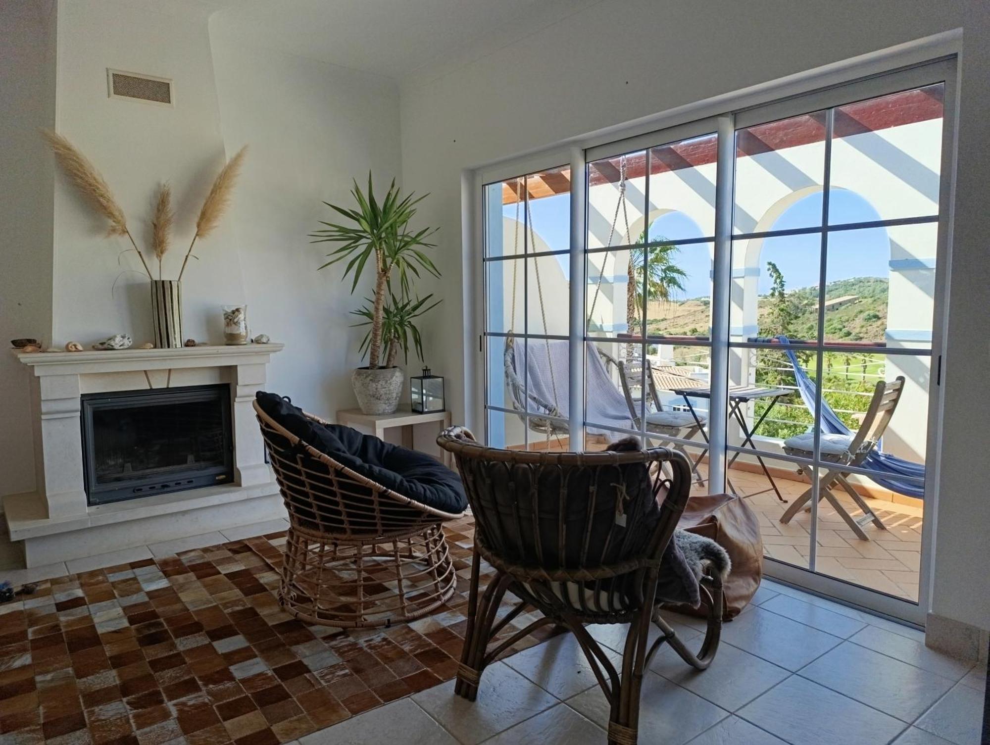 Komfortables Town House In Traumhafter Lage Budens Esterno foto