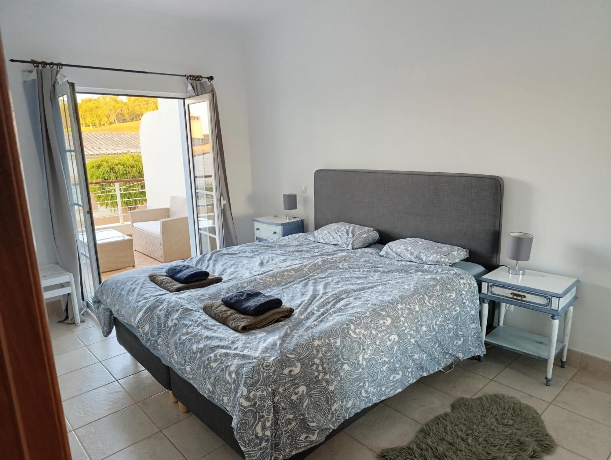Komfortables Town House In Traumhafter Lage Budens Esterno foto